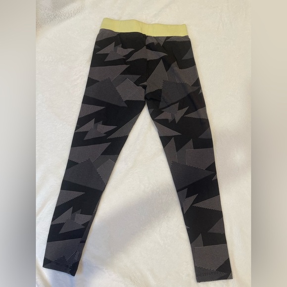 Jordan Black and Pink‎ Kids Leggings - Picture 3 of 4